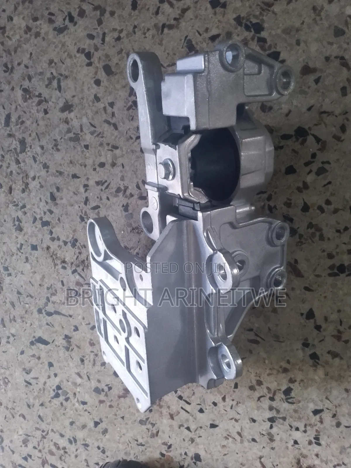 Brand New Gear Box Mounting for Nissan Xtrail,Dualis,Qashqai