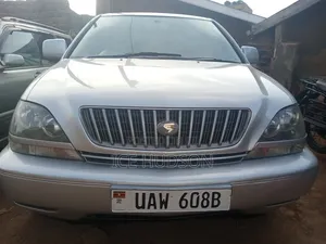 Toyota Harrier 2000 Beige