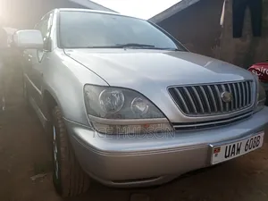 Toyota Harrier 2000 Beige