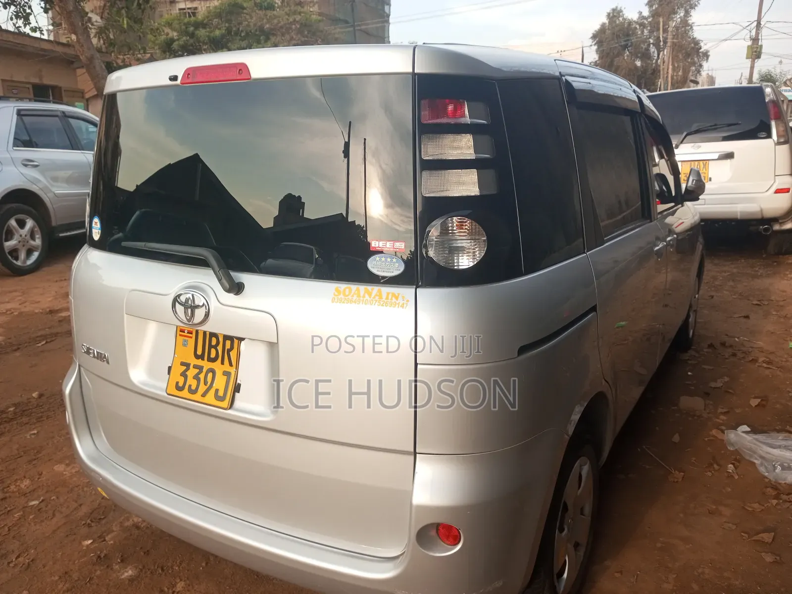 Toyota Sienta 2009 Silver