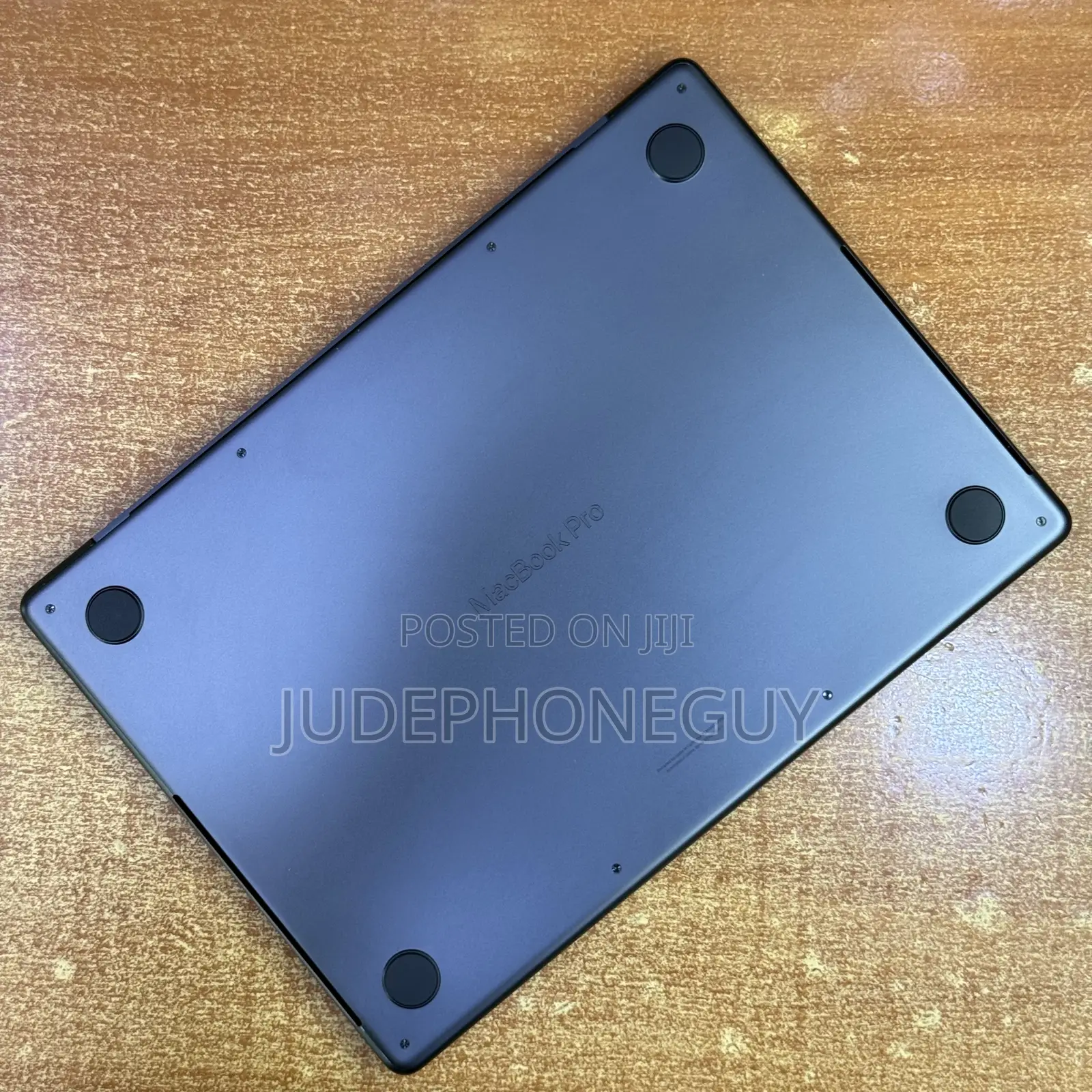 Laptop Apple MacBook Pro 2023 M3 Pro 14-inch 18GB Apple M3 SSD 512GB