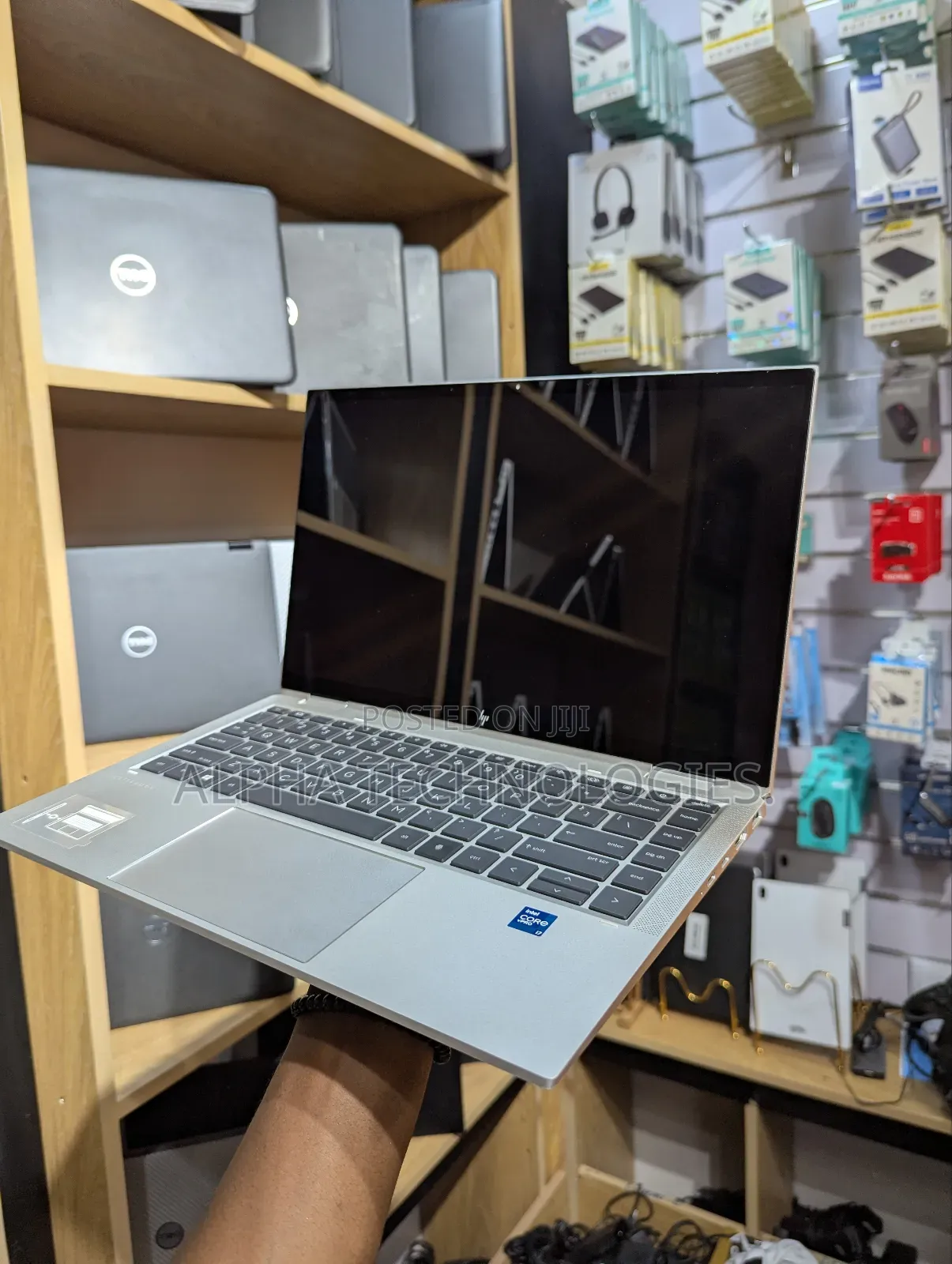New Laptop HP EliteBook 1040 G8 16GB Intel Core I7 SSD 512GB