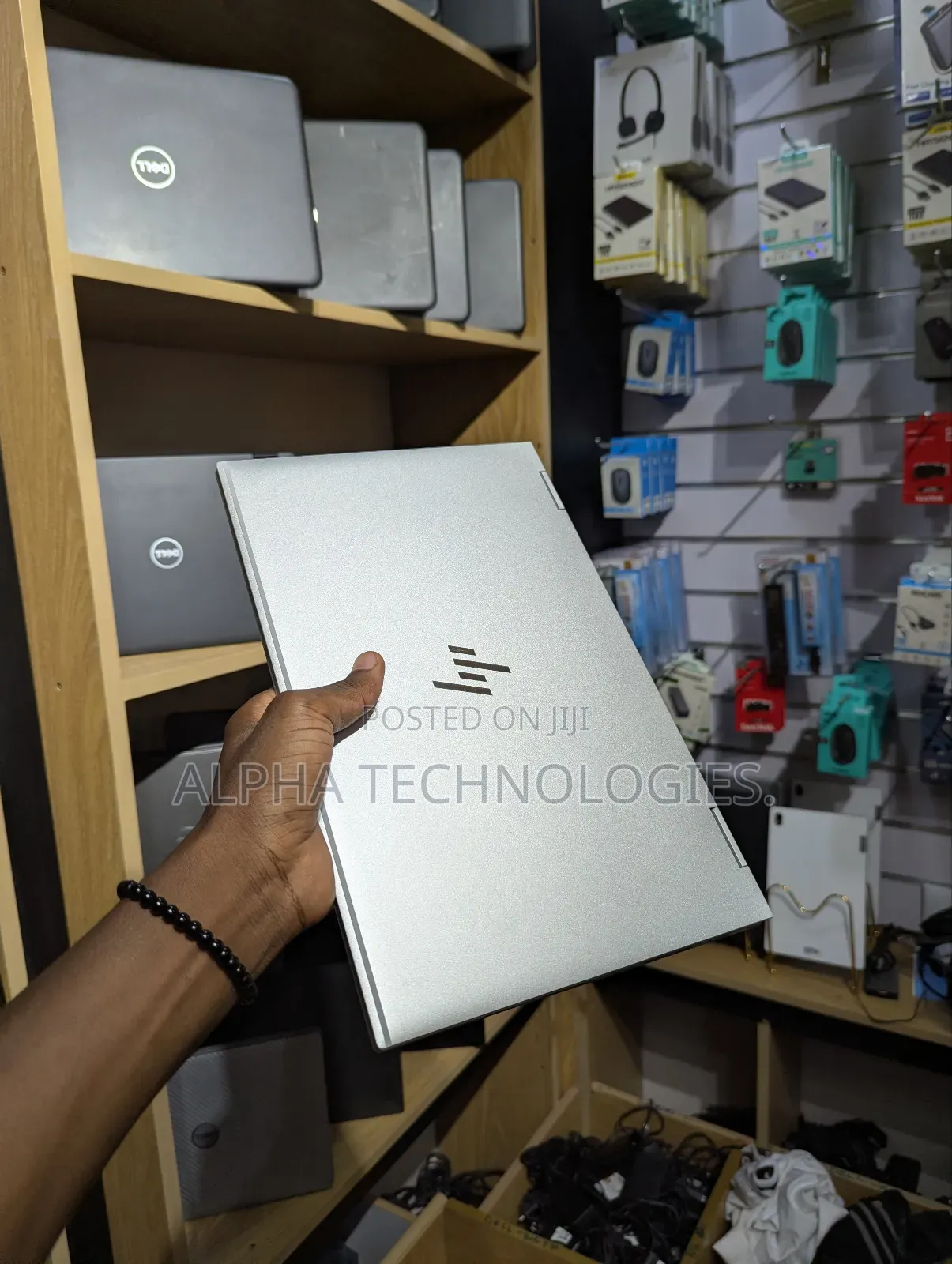 New Laptop HP EliteBook 1040 G8 16GB Intel Core I7 SSD 512GB
