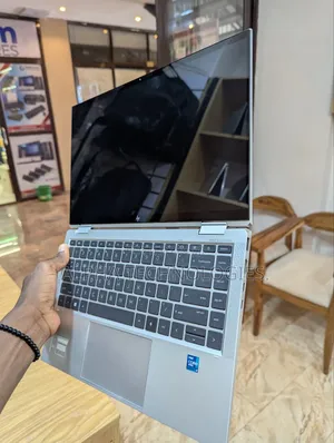 New Laptop HP EliteBook 1040 G8 16GB Intel Core I7 SSD 512GB