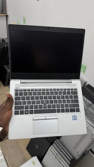Laptop HP EliteBook 830 G5 16GB Intel Core I7 SSD 512GB