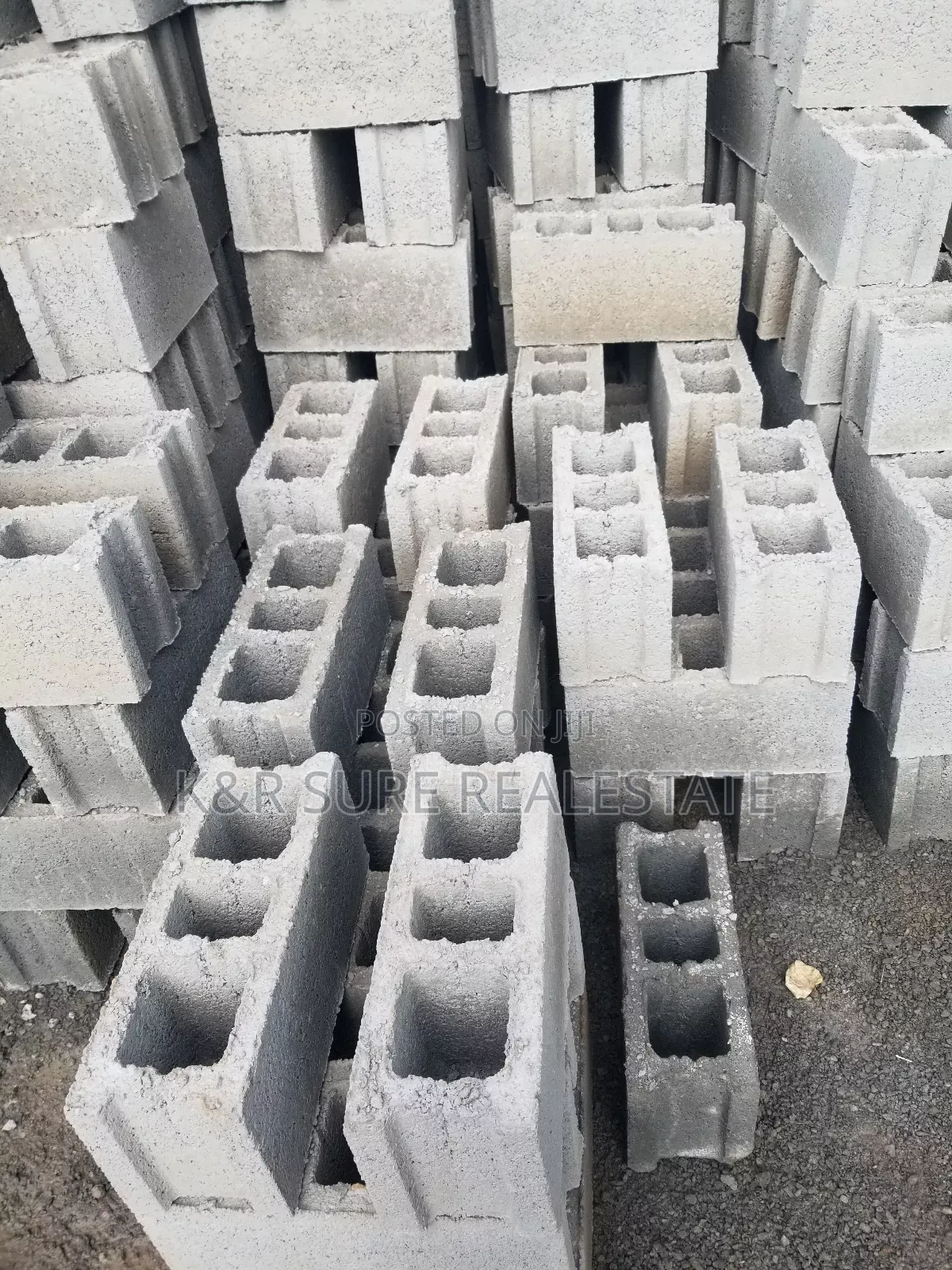 Solid Black Hole 6 on Sale at 2000