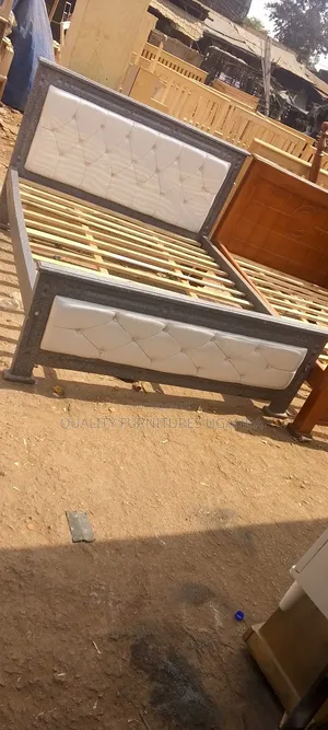 Luxurious 5*6 Leathered Bed