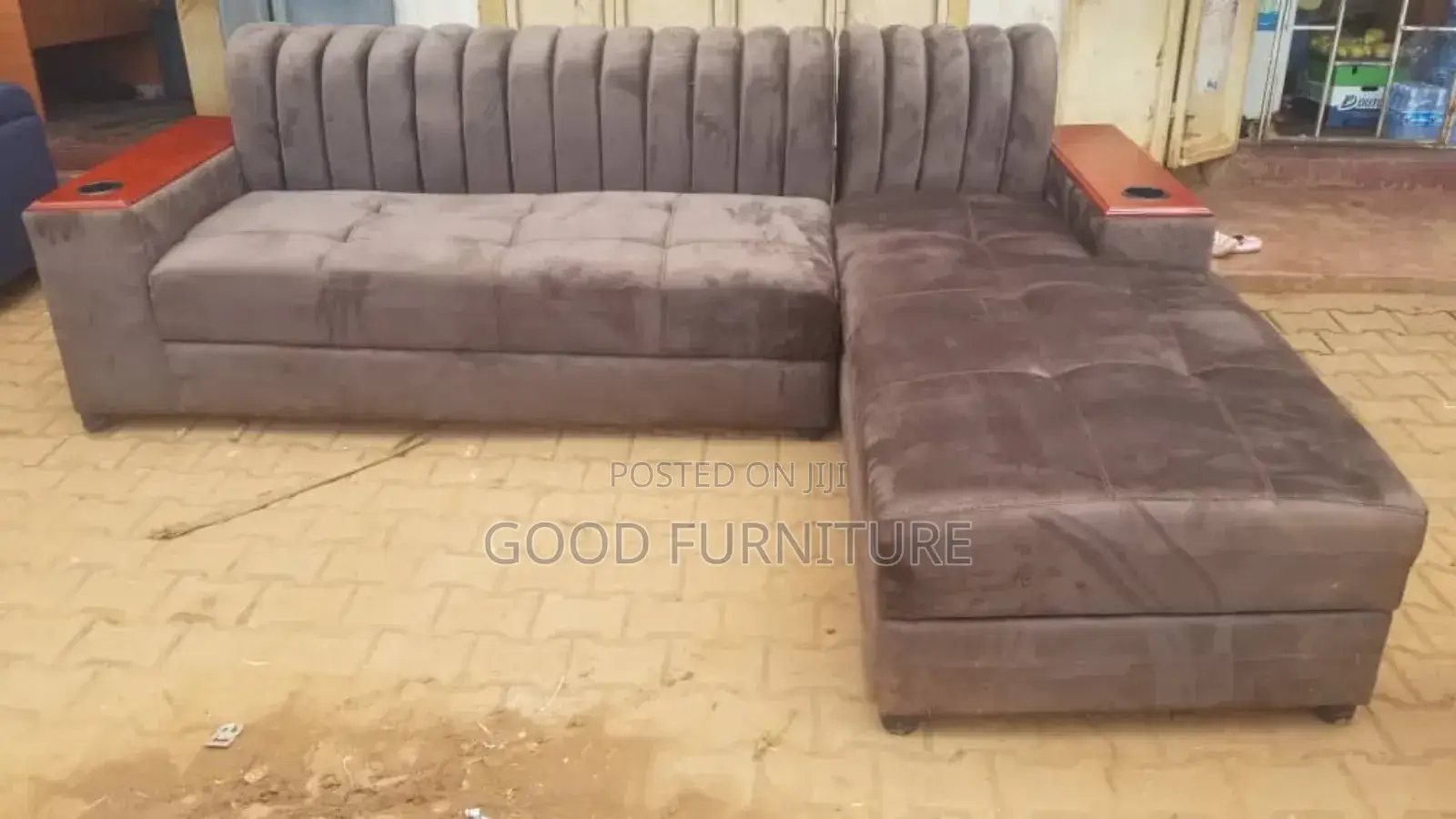 Elaborate L Chair Sofa