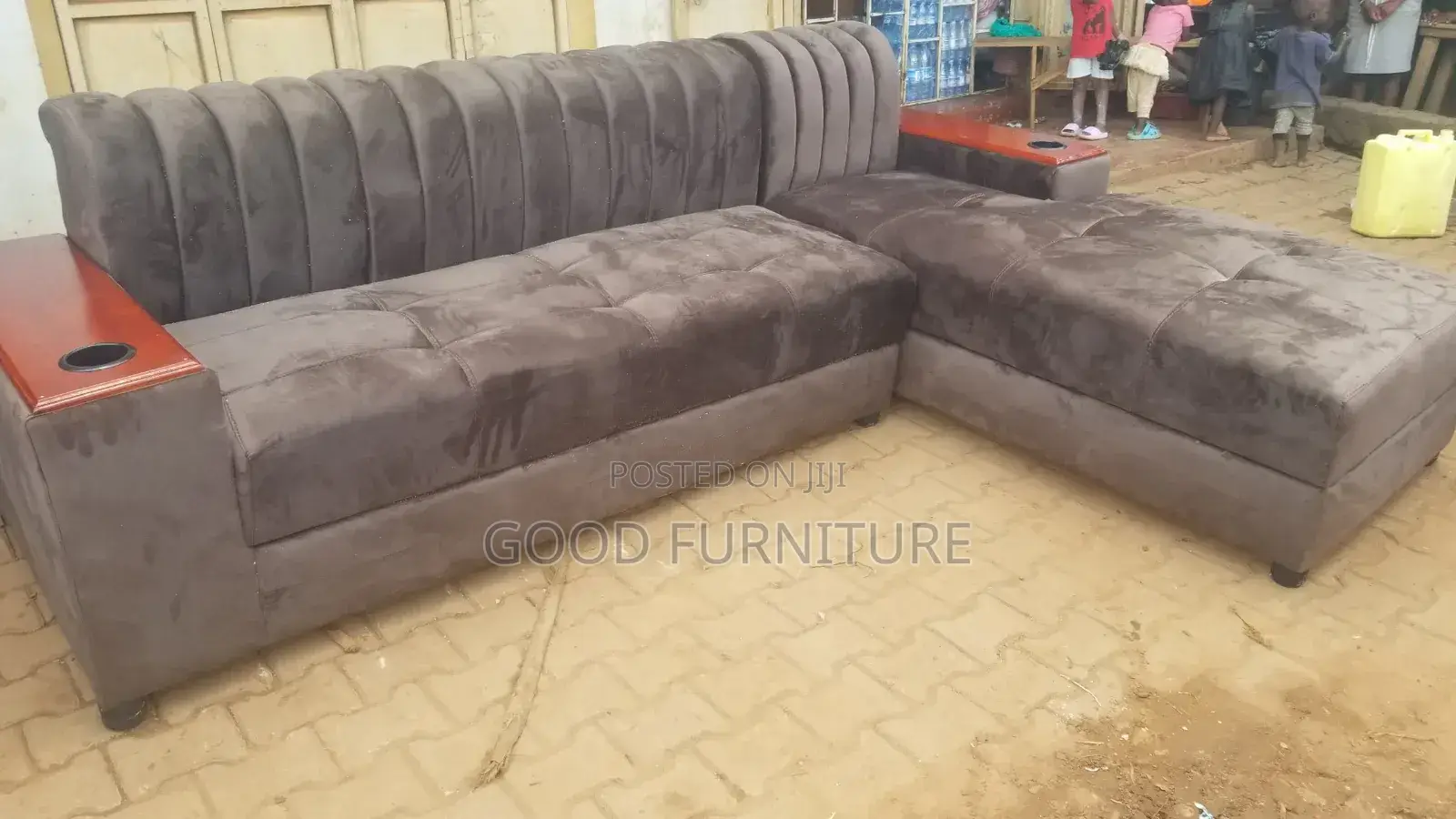 Elaborate L Chair Sofa