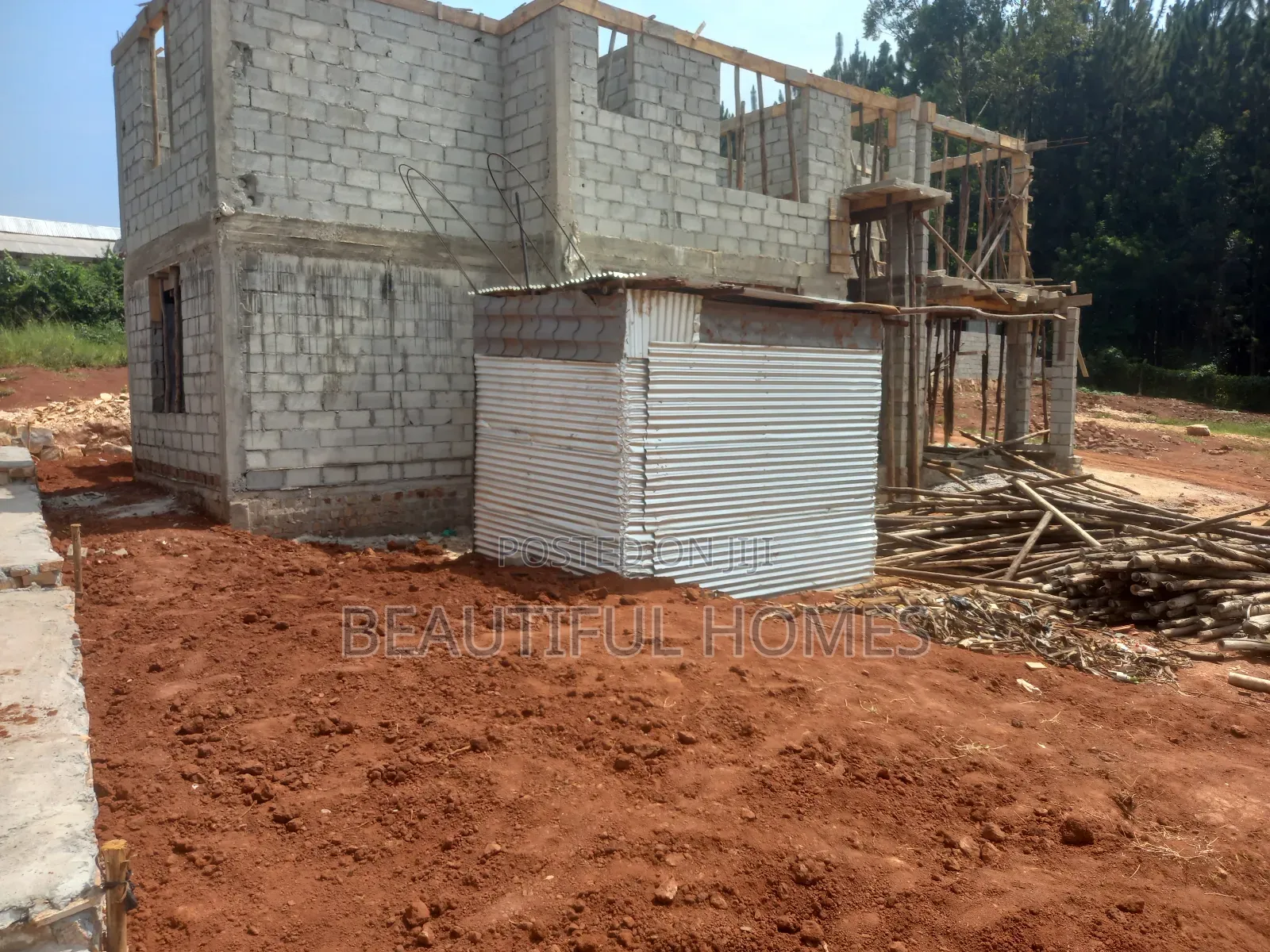 Furnished 4bdrm House in Kira for sale