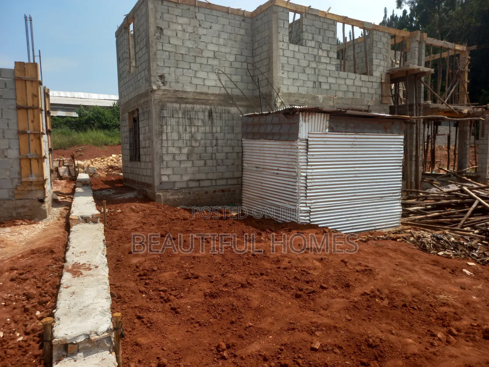 Furnished 4bdrm House in Kira for sale