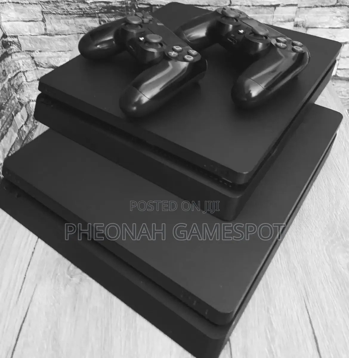 Ps4 Full Kit, Two Controllers, 13 Games Ready, Modern Gaming Tone.