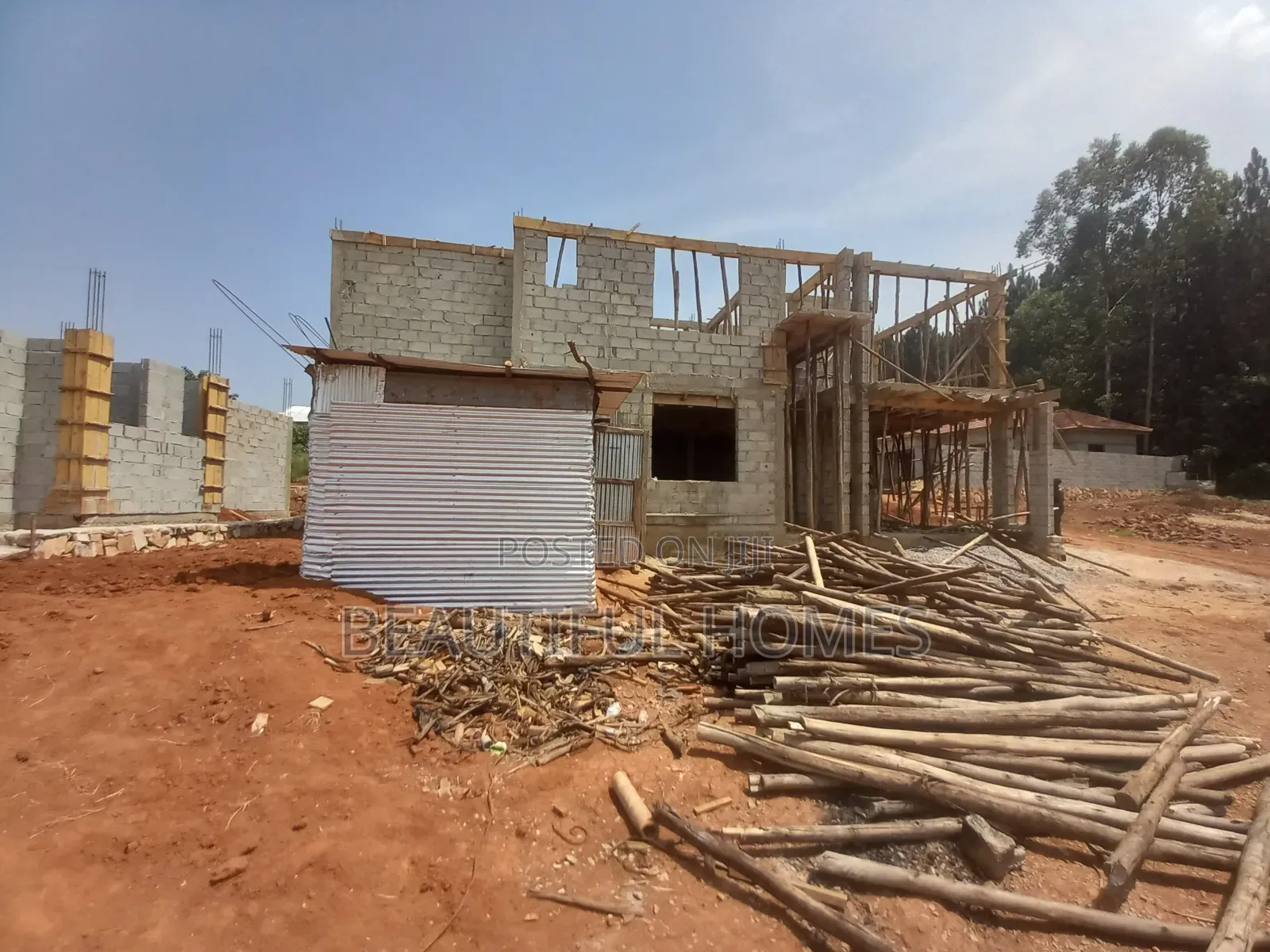 Furnished 4bdrm House in Kira for sale