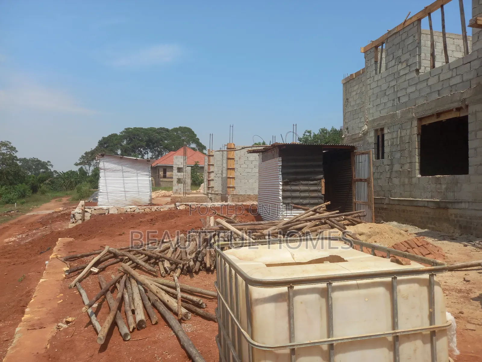 Furnished 4bdrm House in Kira for sale