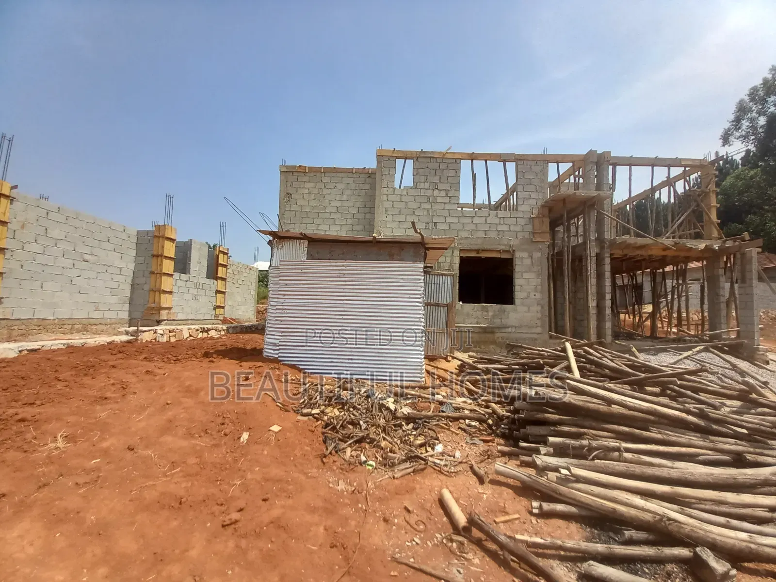 Furnished 4bdrm House in Kira for sale