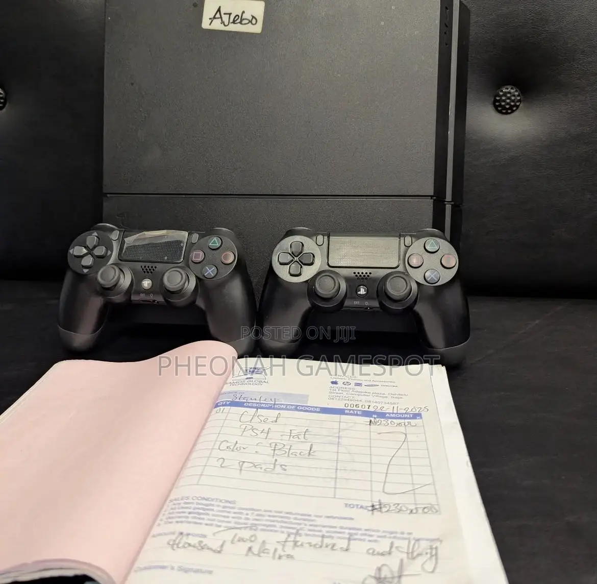 Ps4 Complete Duo, Two Controllers, 18 Games Ready, Modern Gameplay.