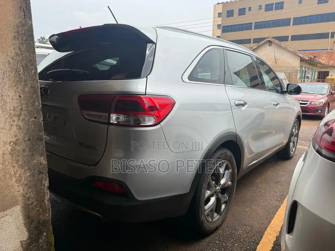 Kia Sorento 2016 Silver