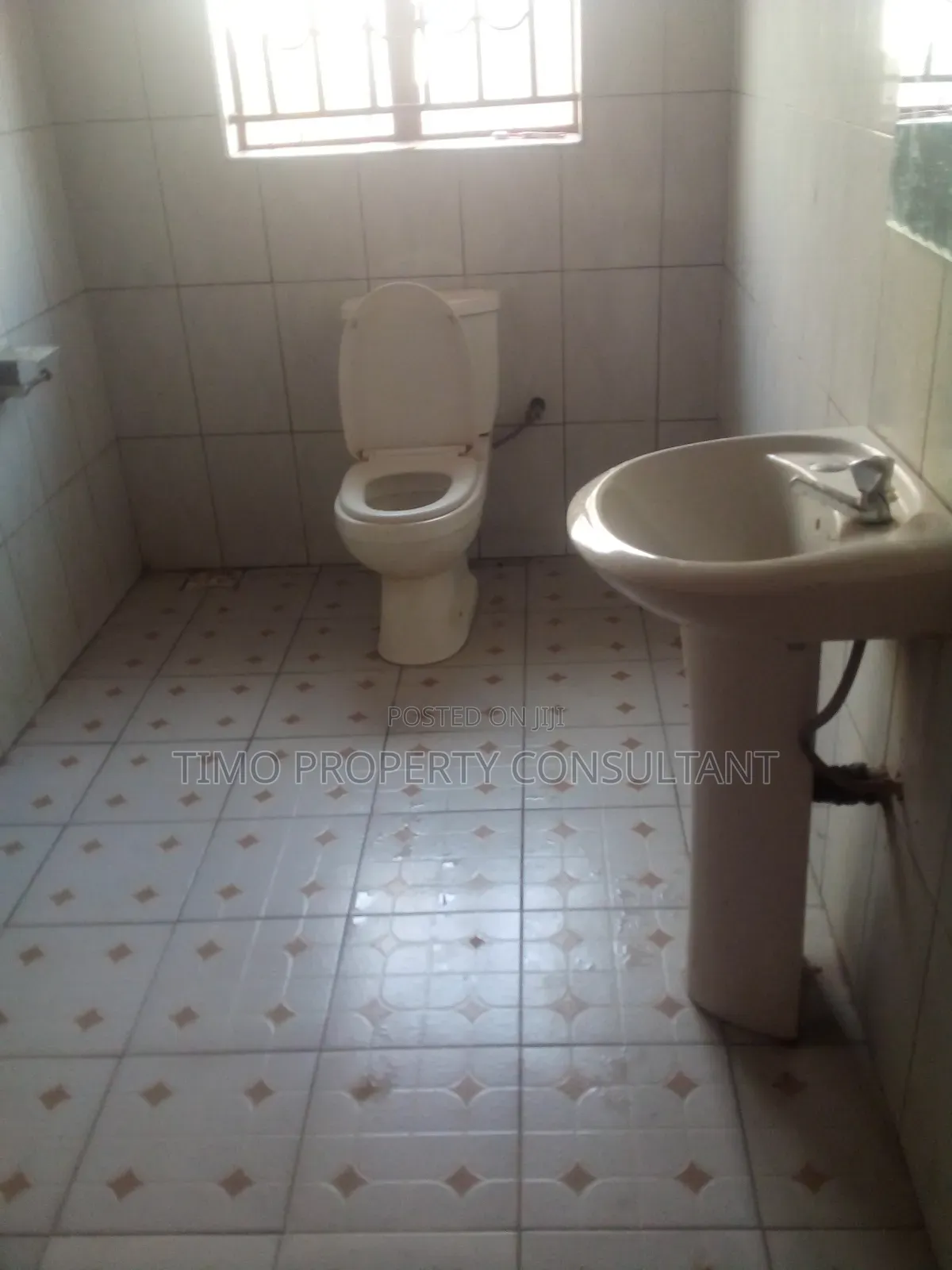 2bdrm Bungalow in Zana, Makindye for rent