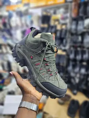 Skyview Hiking Field Shoes