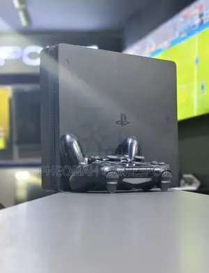 Ps4 Clean Set, Two Controllers, 15 Games Loaded, Stylish Play Mode.