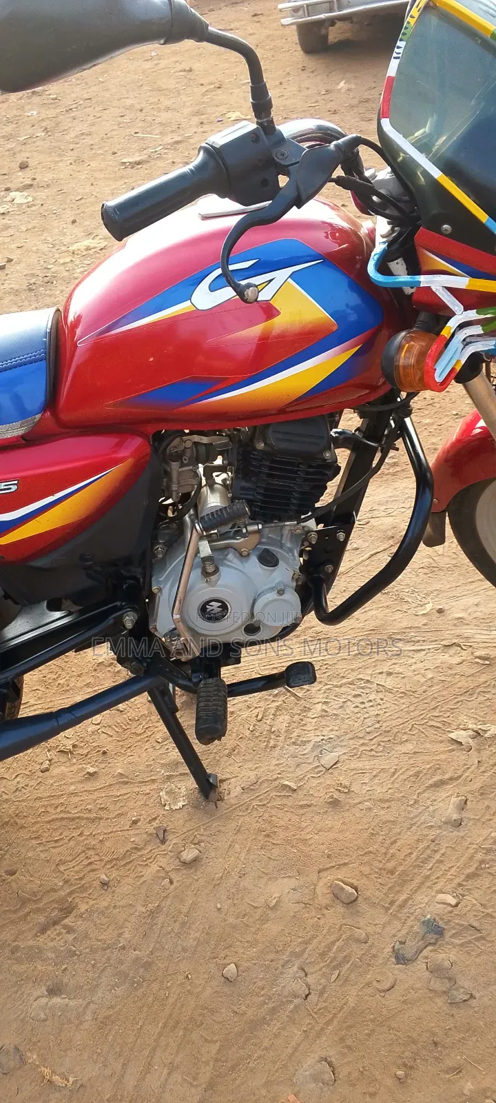 Bajaj Boxer 125 2023 Red
