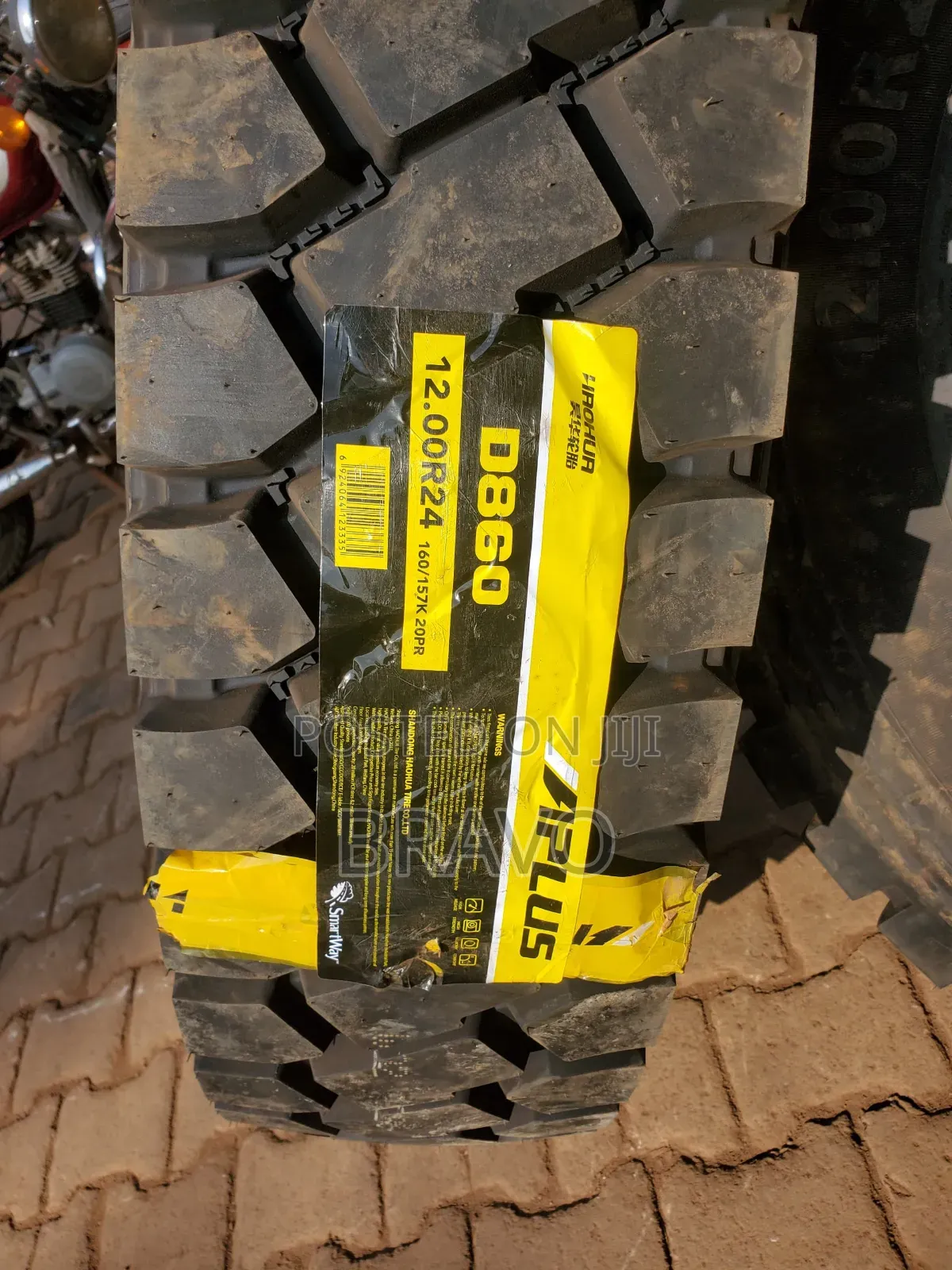 12.00r24 Mudgrip Tyres .