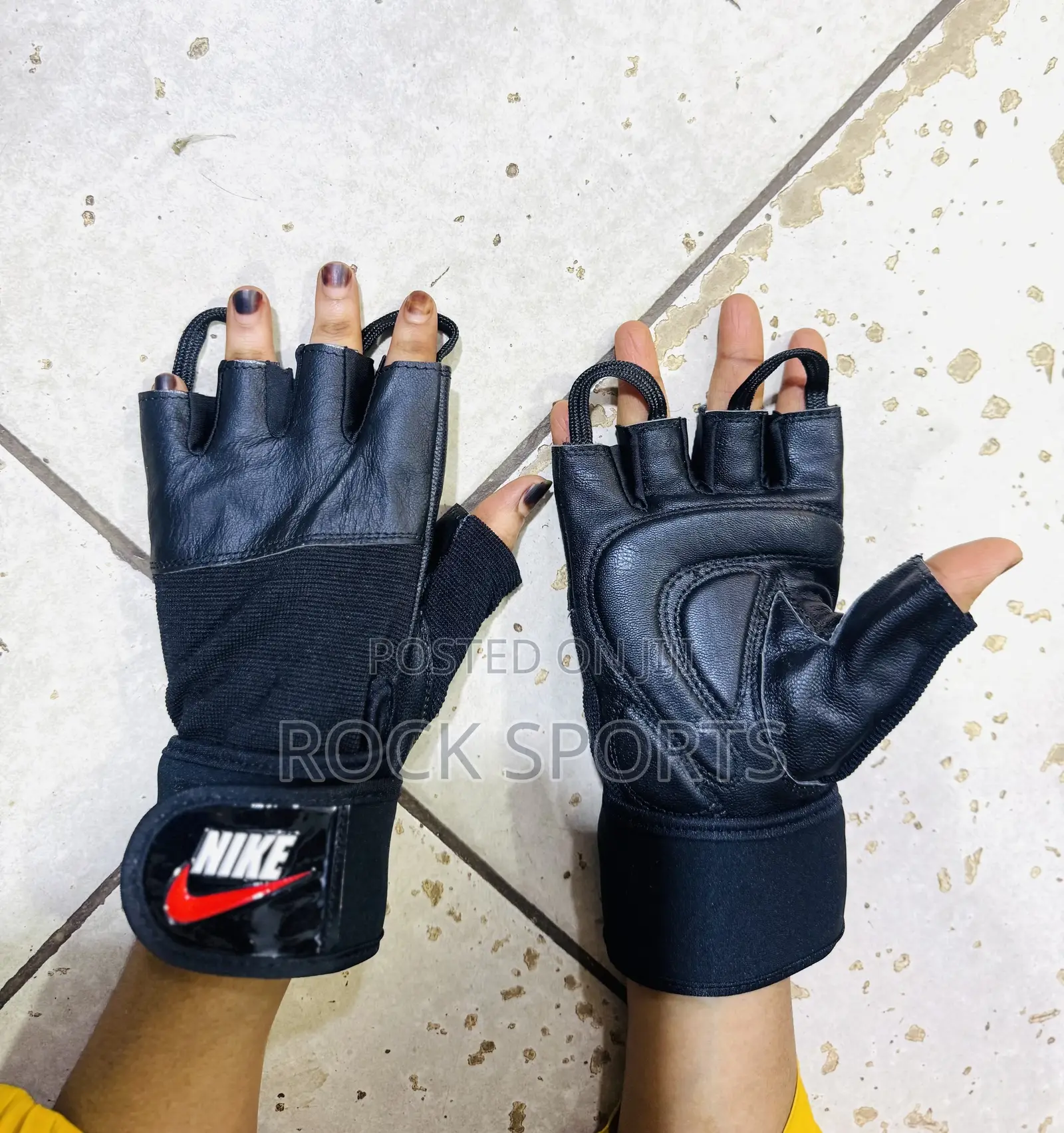 Gym Gloves (Nike)