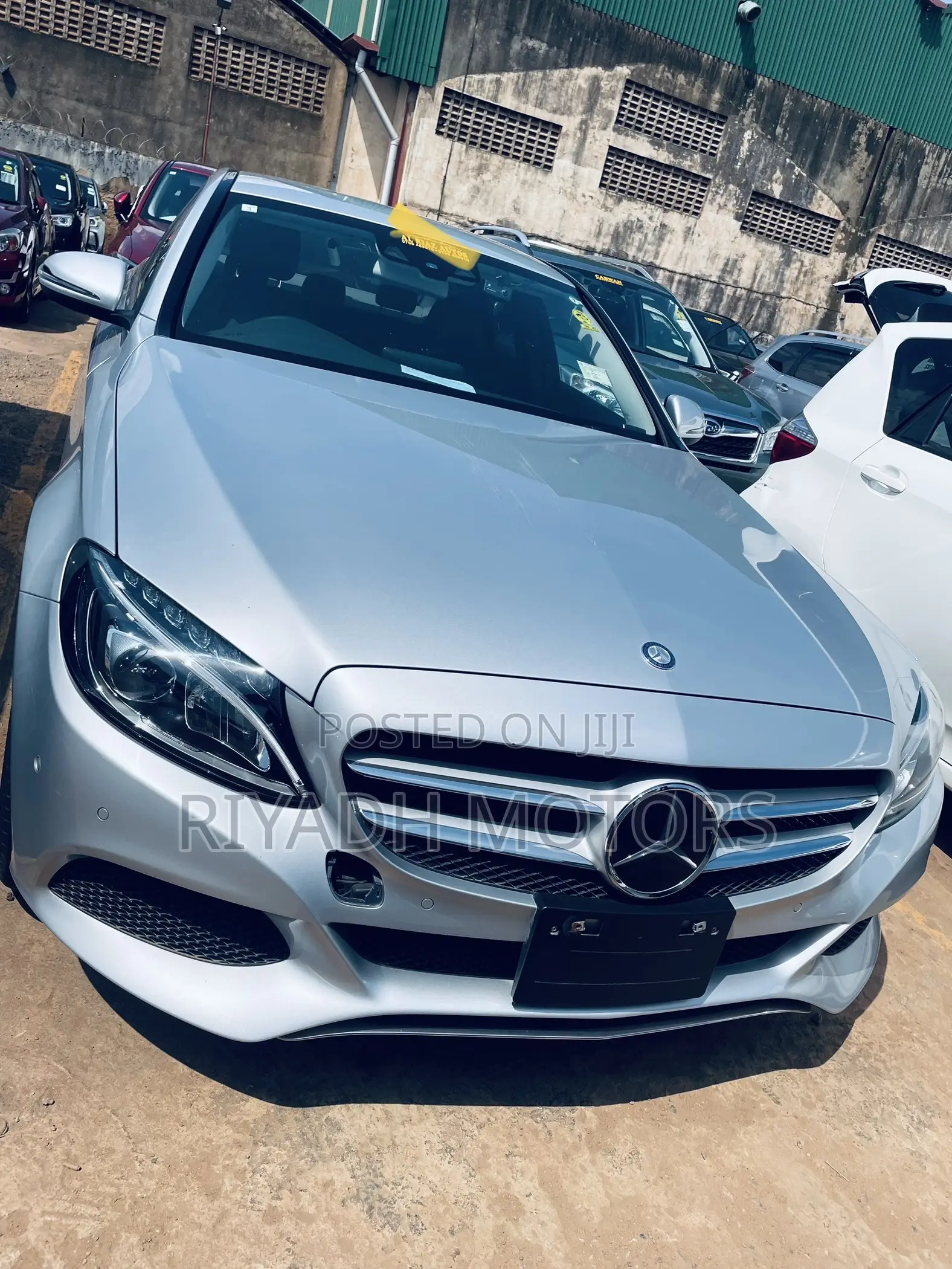 Mercedes-Benz C180 2016 Silver