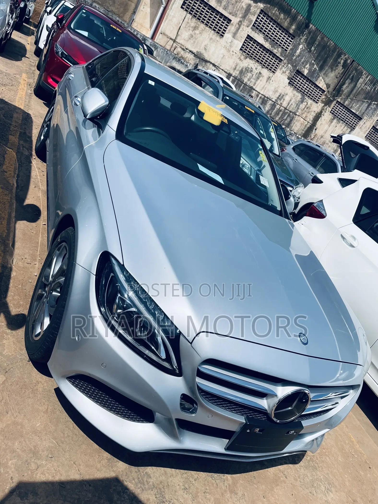 Mercedes-Benz C180 2016 Silver