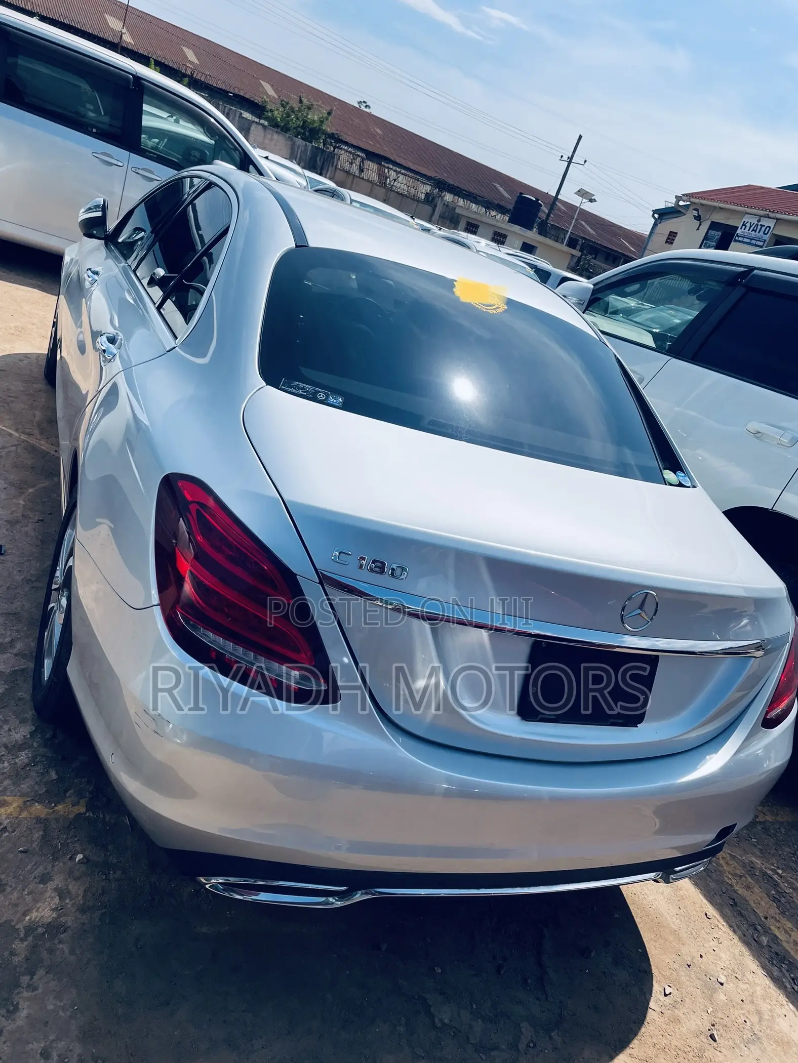Mercedes-Benz C180 2016 Silver