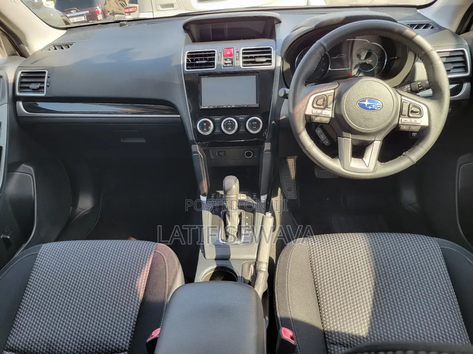 Subaru Forester 2.0XT Premium AWD 2016 Ivory