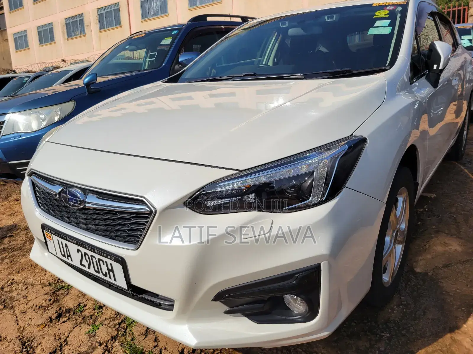 Subaru Impreza 2.0i Limited PZEV 4dr Hatchback AWD (2.0L 4cyl CVT) 2015