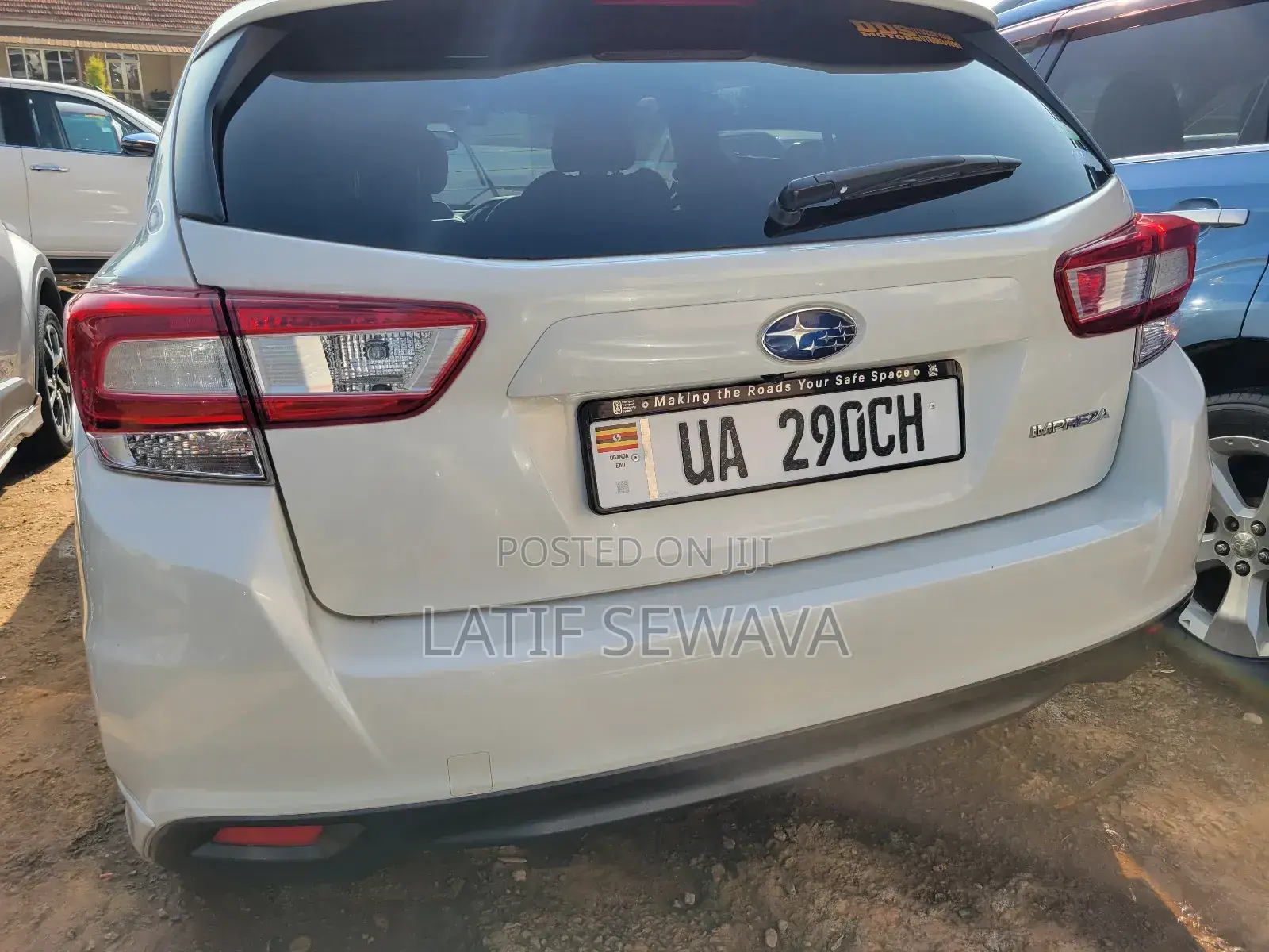 Subaru Impreza 2.0i Limited PZEV 4dr Hatchback AWD (2.0L 4cyl CVT) 2015