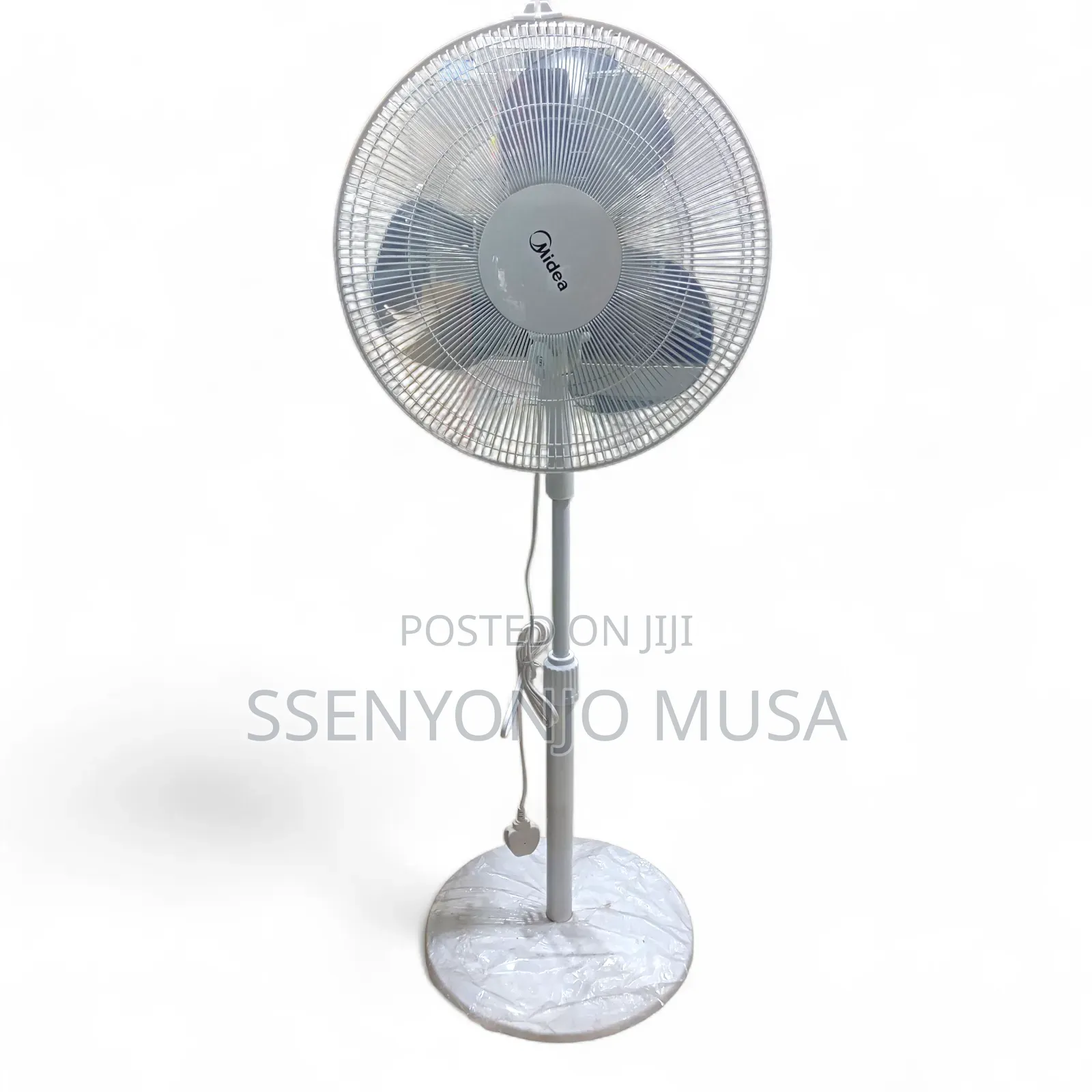 Midea 16-inch Pedestal Stand Fan, 3 Speeds, Adjustable Height, 40w