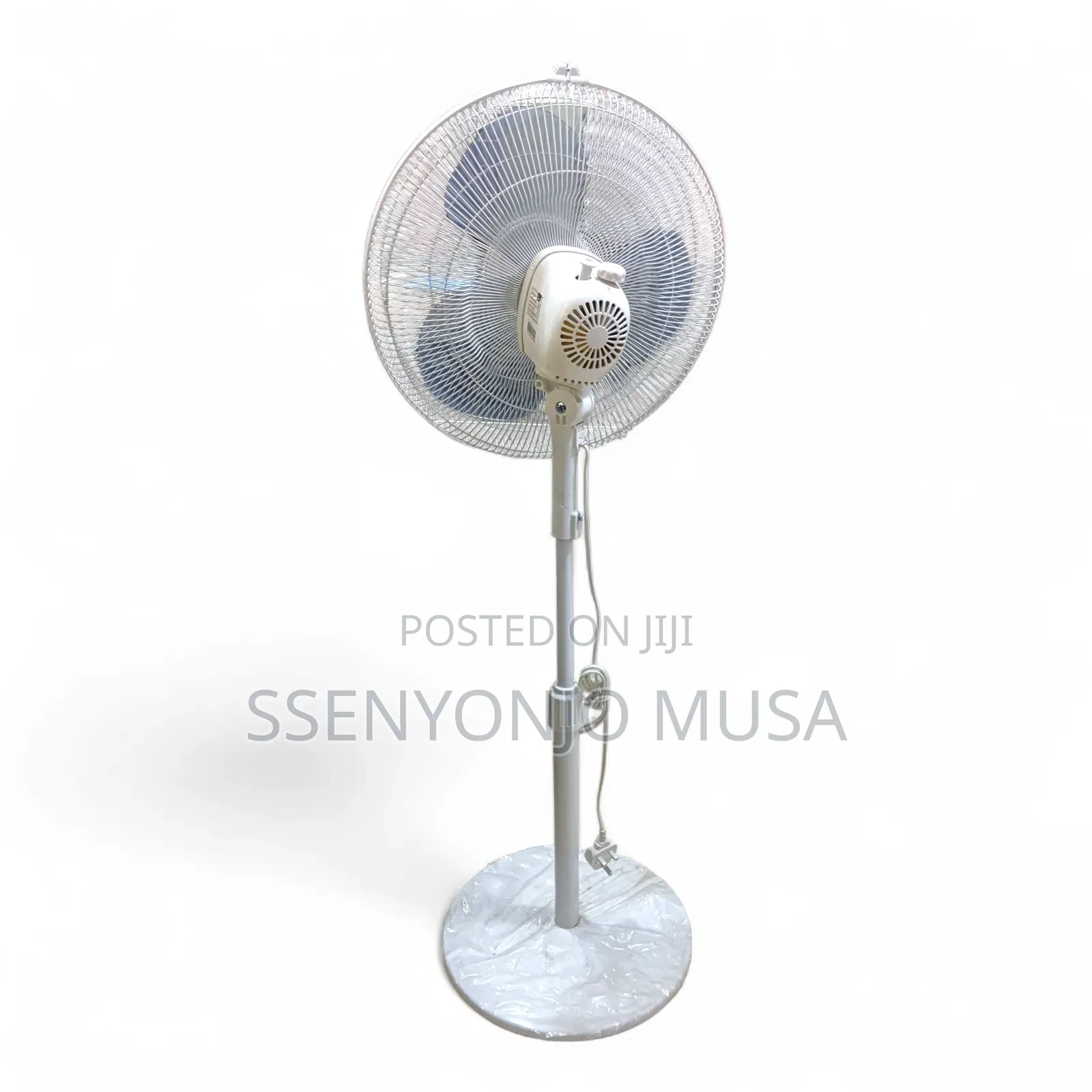 Midea 16-inch Pedestal Stand Fan, 3 Speeds, Adjustable Height, 40w