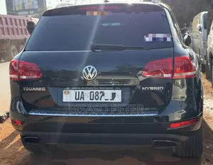 Volkswagen Touareg Hybrid 2012 Black