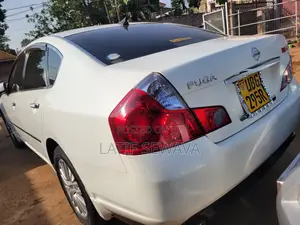 Nissan Fuga 2005 White