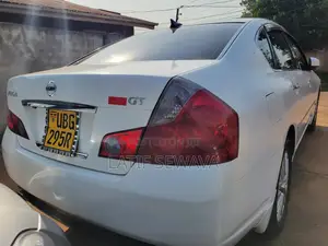 Nissan Fuga 2005 White