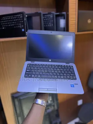 Laptop HP EliteBook 820 G2 8GB Intel Core I7 HDD+SSD 500GB