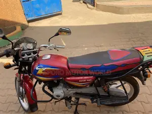 Bajaj CT 125X 2024 Red