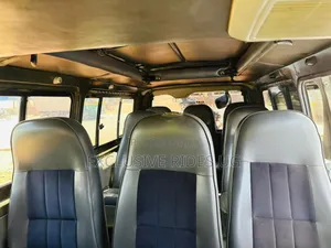 Toyota HiAce 2010 Blue