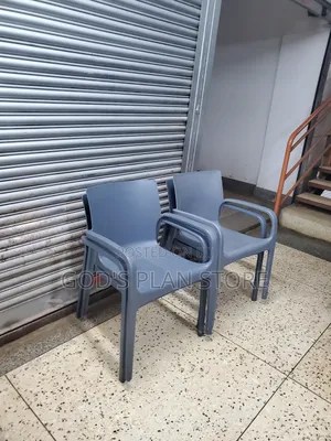 Rocked Floor Plastic Chairs Plastic Chairs