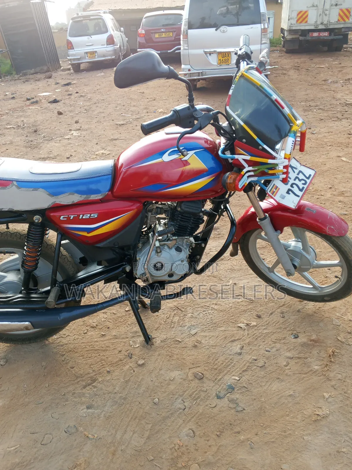 Bajaj Boxer 125 2023 Red