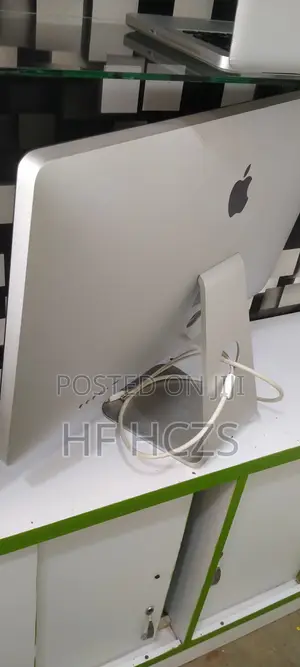 Apple Cinema Display