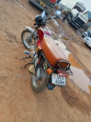 Bajaj Boxer 100 2020 Red