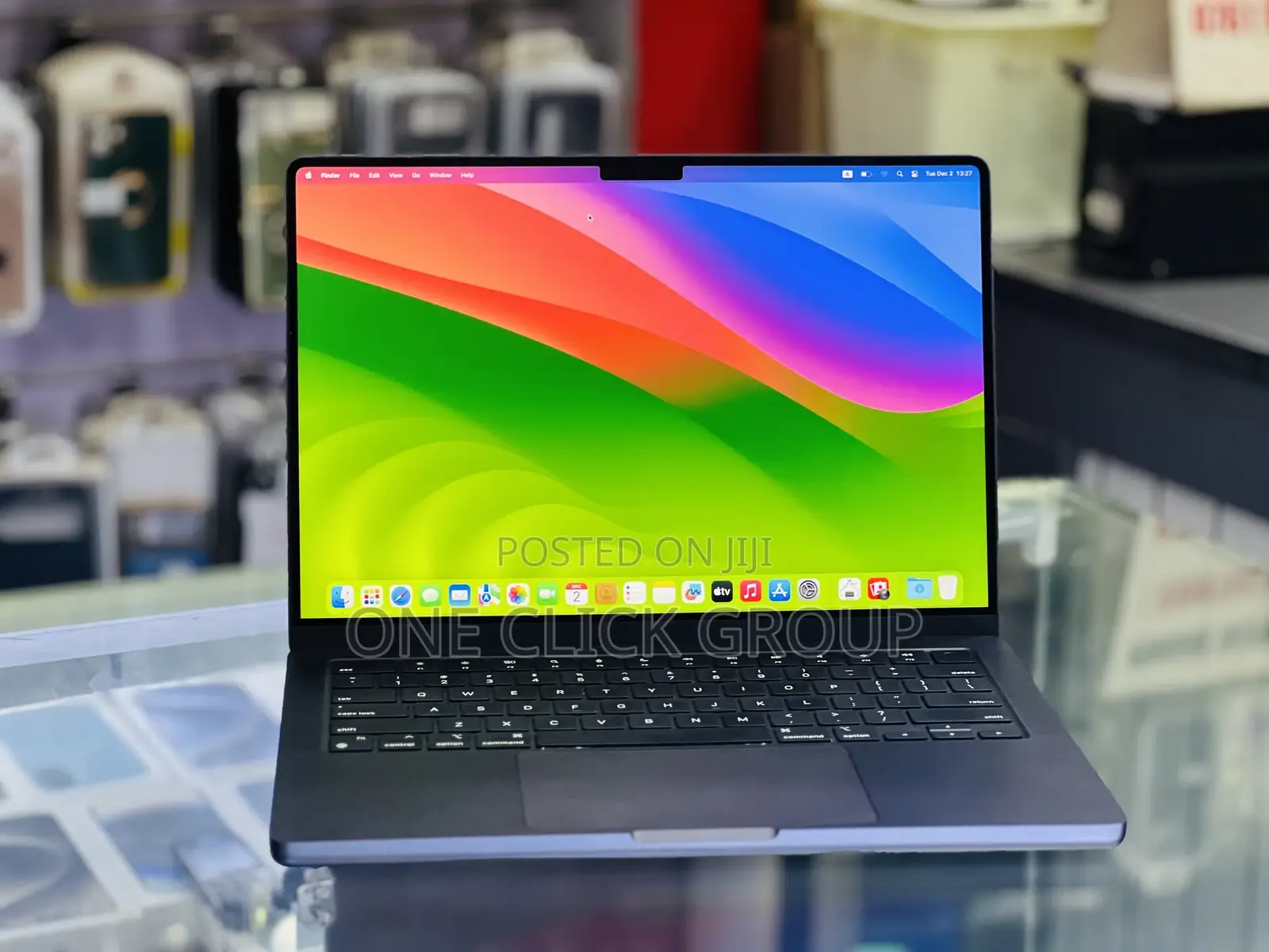 Laptop Apple MacBook Pro 2023 M3 Pro 14-Inch 36GB Apple M3 Max 1T