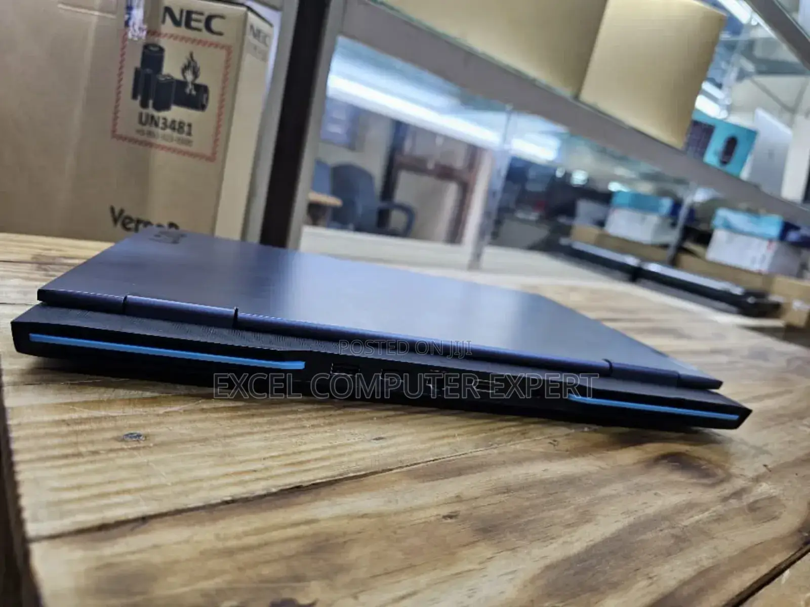 New Laptop Lenovo LOQ 15IRH8 16GB Intel Core i5 SSD 512GB