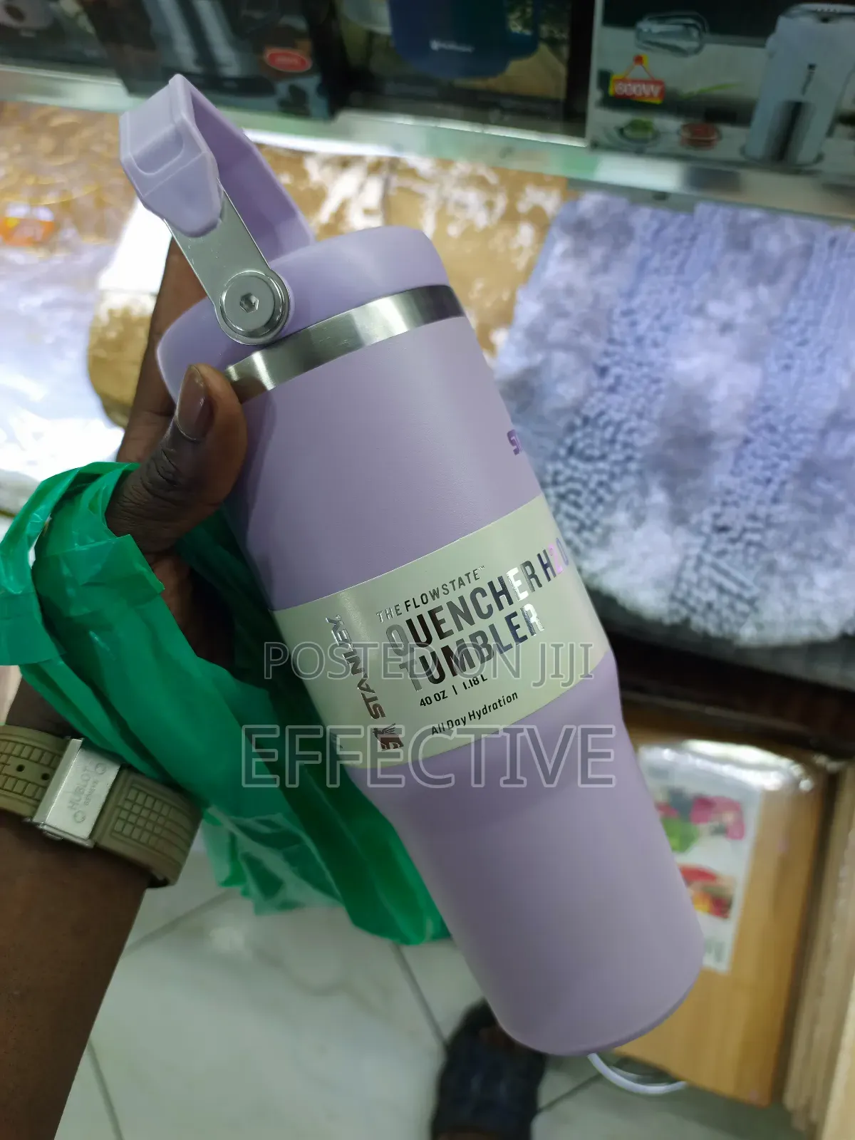 30oz/900ml Stanley Quencher H2.0 Flowstate Tumbler.