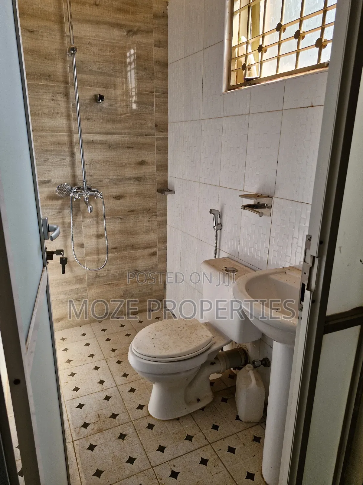 2bdrm Apartment in Bweyogerere, Central Division for rent
