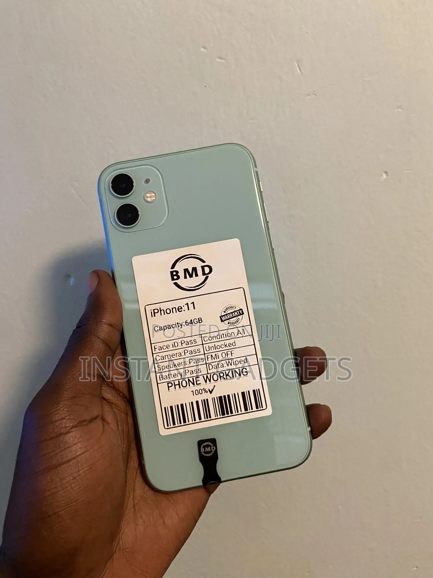 New Apple iPhone 11 64 GB Purple